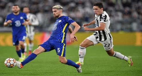 بعد كريستنسن وألونسو.. تقارير: جورجينيو على رادار برشلونة